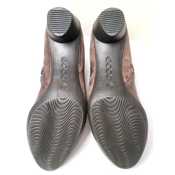 Ecco Brown Leather Ankle Heel Boots Strap & Side Zipper Closure Size 39 - Picture 9 of 13
